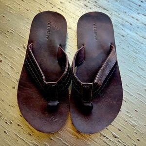 Like New Brown “Dressy” Flip Flops in size 3/4